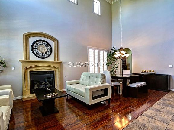 3rd image of 11637 Bradford Commons Dr