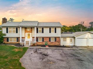 1150 Russell Cave Rd, Cynthiana, KY 41031