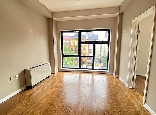 2nd image of 2147 2nd Ave #2E