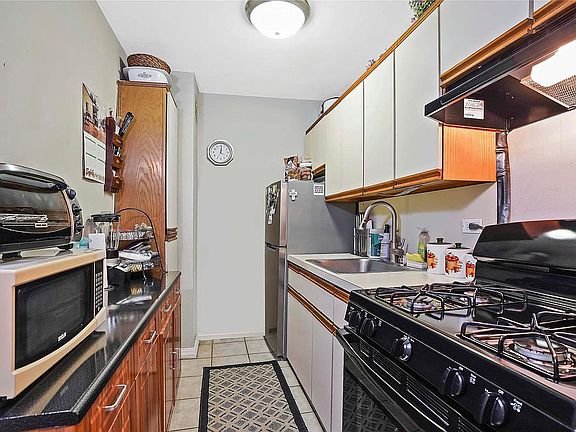 4th image of 84-40 153rd Ave #1G