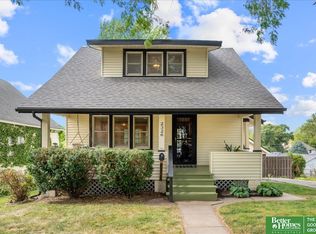 2326 N 61st St, Omaha, NE 68104