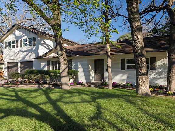 2nd image of 7325 Normandy Rd