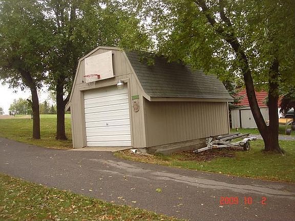 3rd image of 26694 Sioux Trl