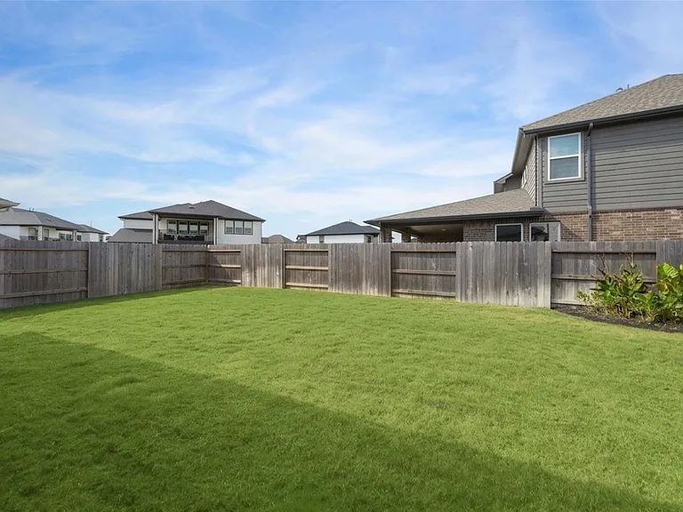 9219 Edgeberry Dr — Photo 27