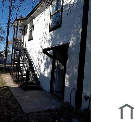 1 bed, $800 — Photo 1