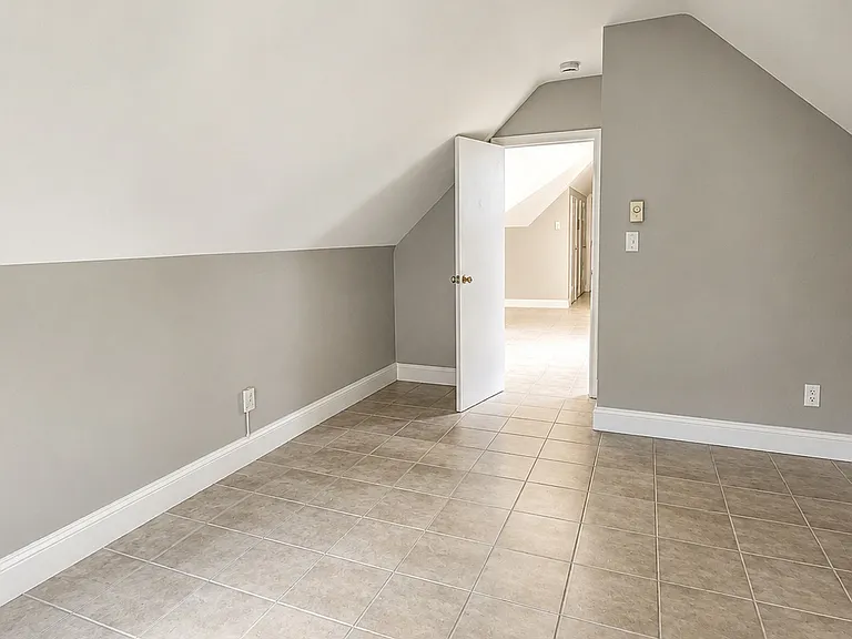 3 Curve St #8 — Photo 8