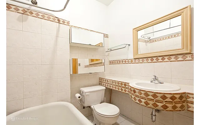 Rented by Douglas Elliman | media 33