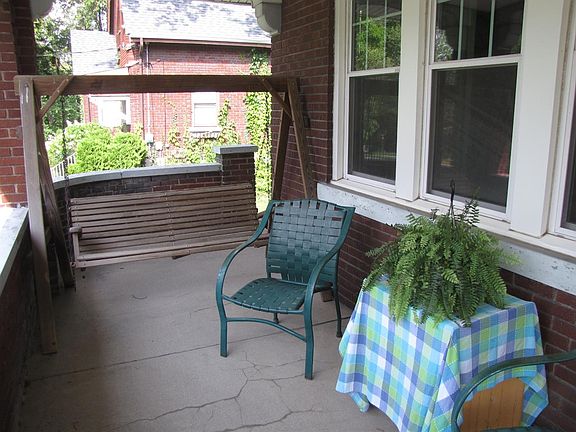 3rd image of 2857 McKinley Ave