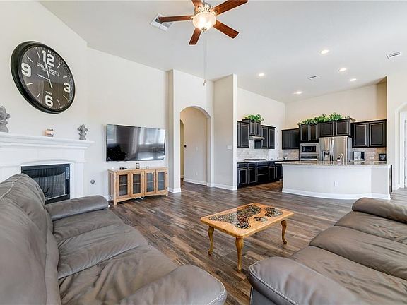 5th image of 2617 Windy Vane Dr