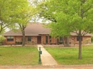 2700 Hartlee Ct, Denton, TX 76208