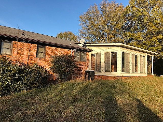 1st image of 621 Westminster Dr