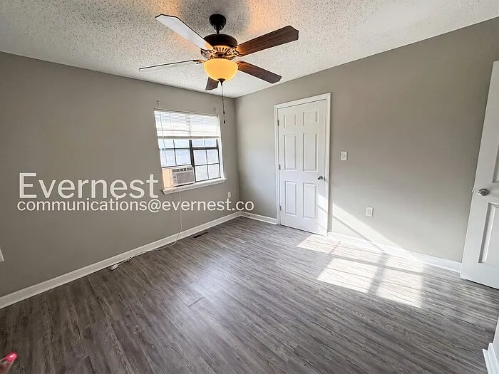 1800 Labette Manor Dr #5 — Photo 18