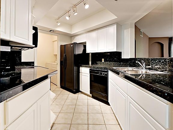 4th image of 5104 N 32nd St Unit 342