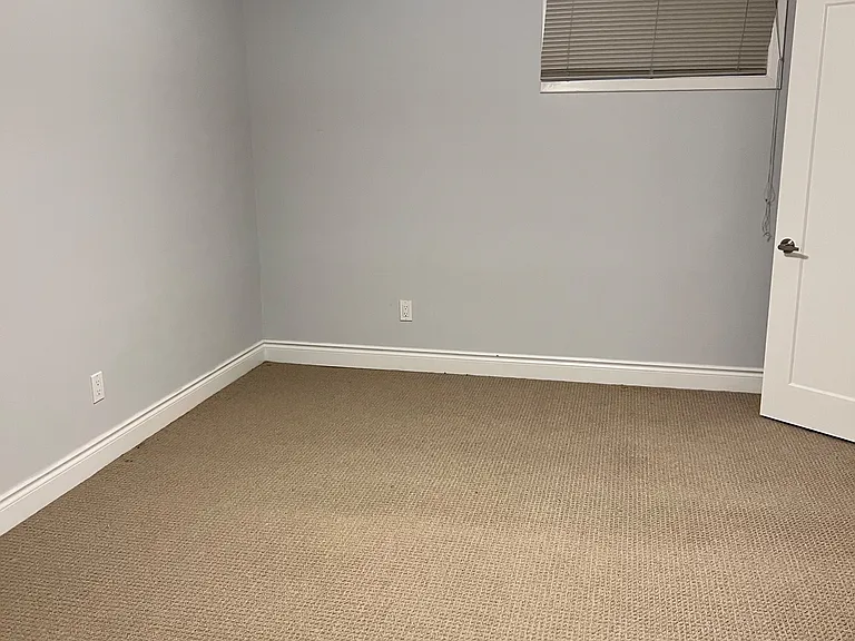 8 Hartsdale Dr — Photo 17