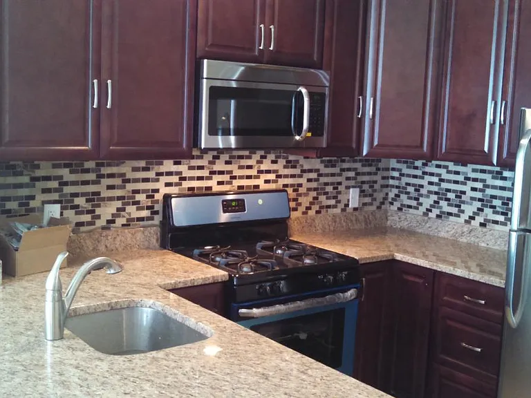 1118 Penn St NE #4 — Photo 4