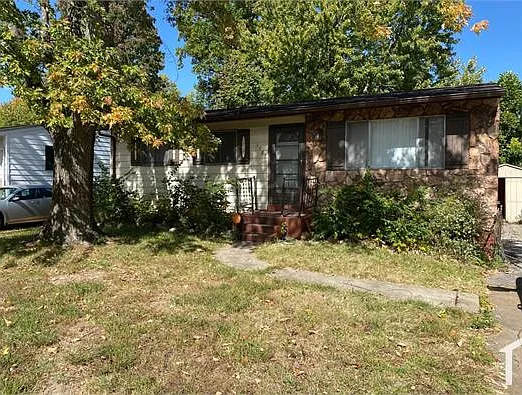 3 bed, 864 sqft, $1,250 — Photo 3