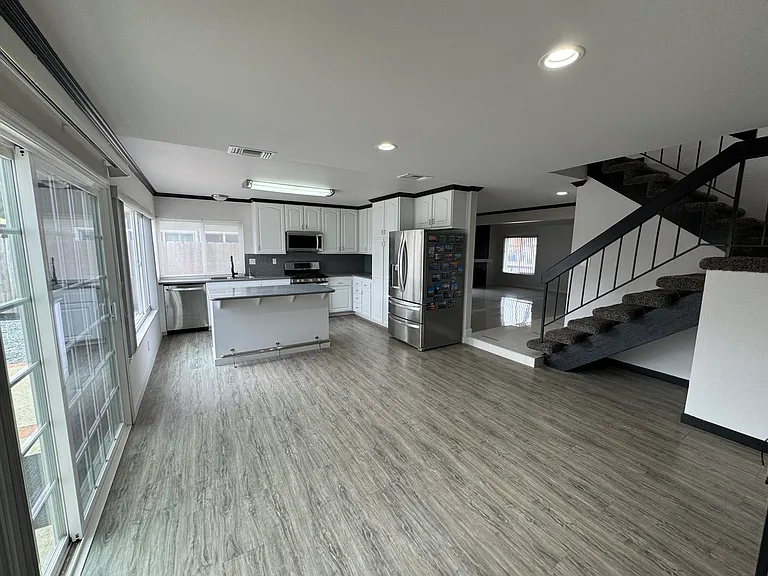 8790 Capricorn Way — Photo 5