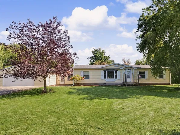 14 Cherry Ct, Ogden, IL 61859
