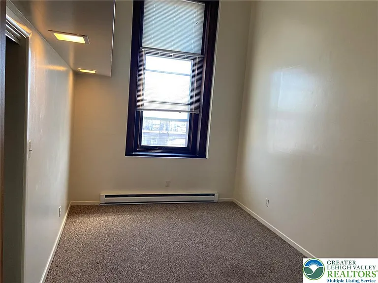 1236 Washington St #305 — Photo 10