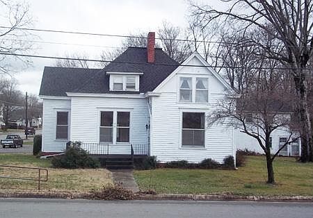 1st image of 316-318 N Church St