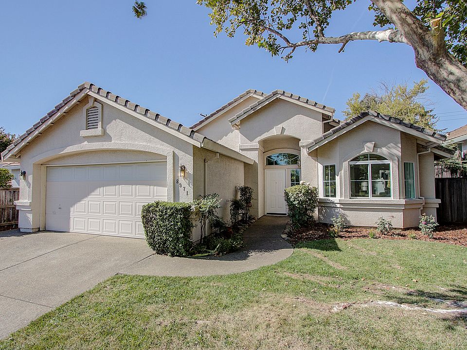 1st image of 8971 Cedarvillage Dr