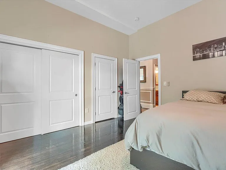38 Pleasant St #4 — Photo 9