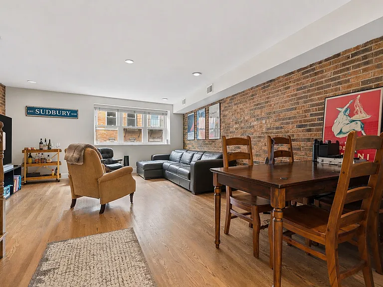 159 Salem St — Photo 2