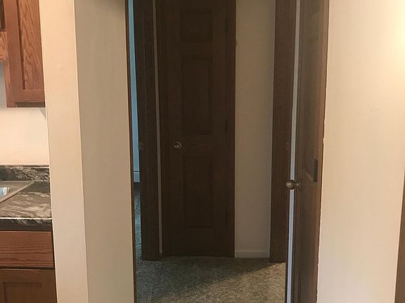 3rd image of 816 N 6th St APT 8