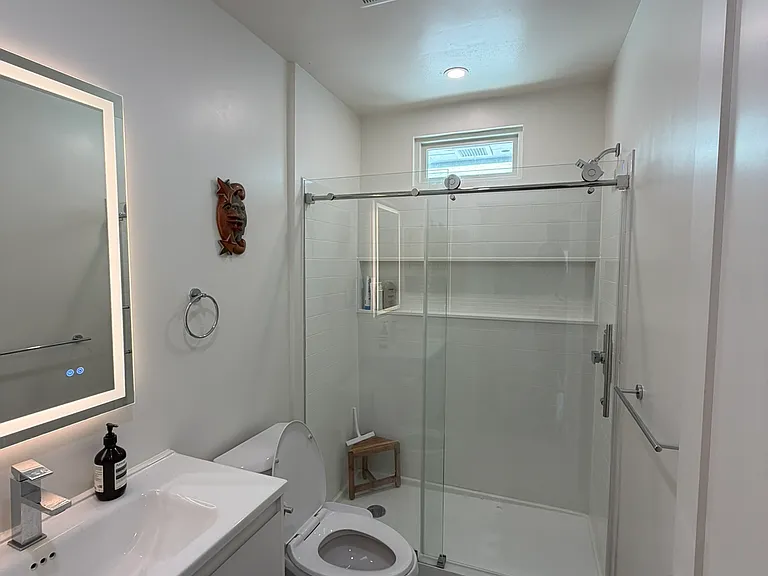 1112 11th St #8 — Photo 16