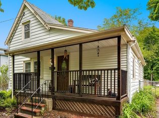 20 Hunt Ter, Melrose, MA 02176