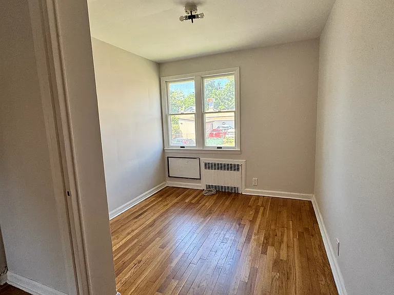245 Fort Lee Rd — Photo 8