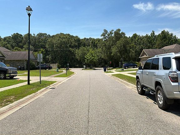 4th image of 3471 Woodward Dr