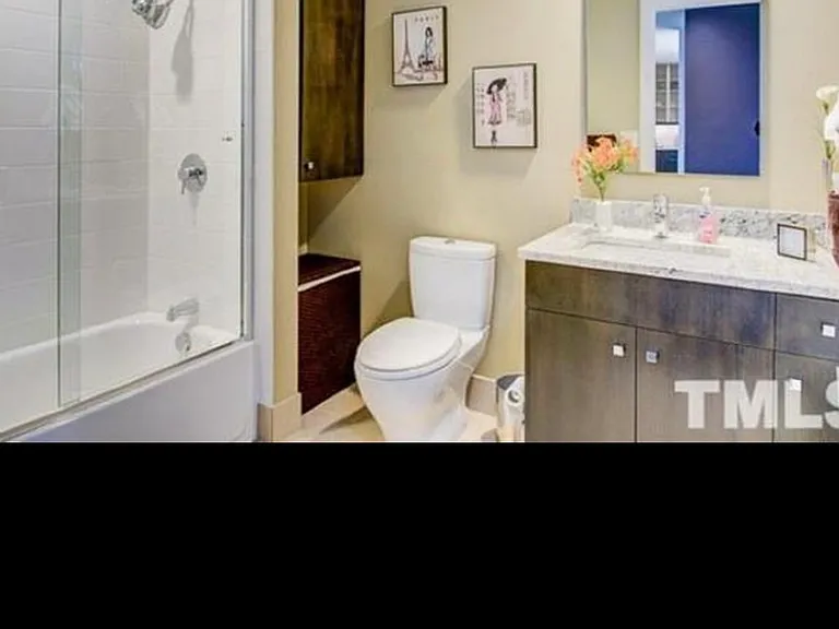 602 W Rosemary St #302 — Photo 9
