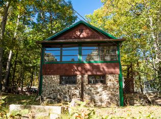 12 3rd St, Windham, NH 03087