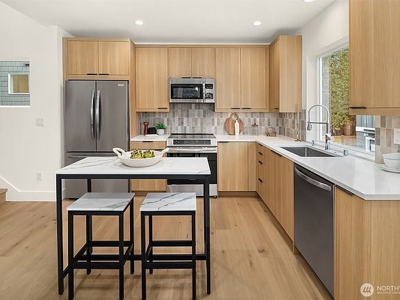 5th image of 533 B N 70th Street