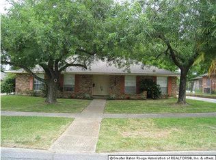 1425 Crescent Dr, Baton Rouge, LA 70806