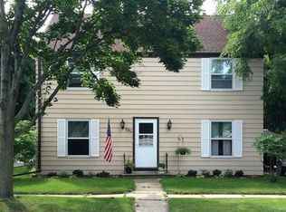 518 Lewis St, De Pere, WI 54115