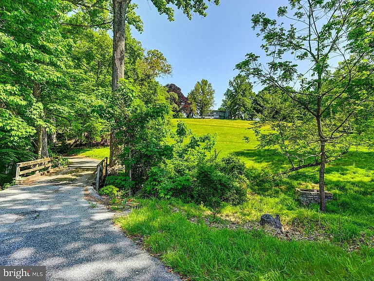 1552 Glencoe Rd — Photo 42