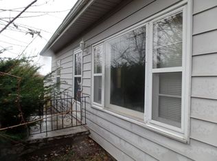 12270 Cochran Rd, Marion, IL 62959