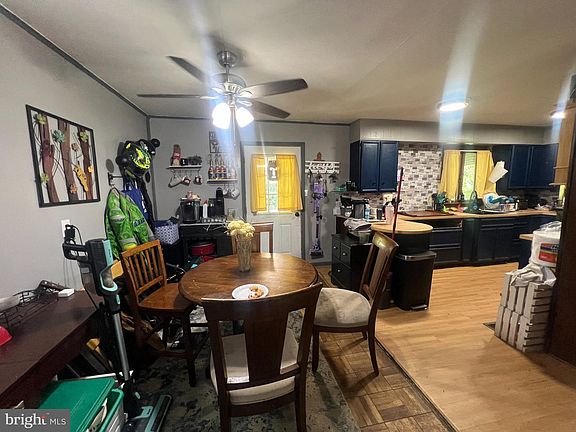 5th image of 5 Oak St