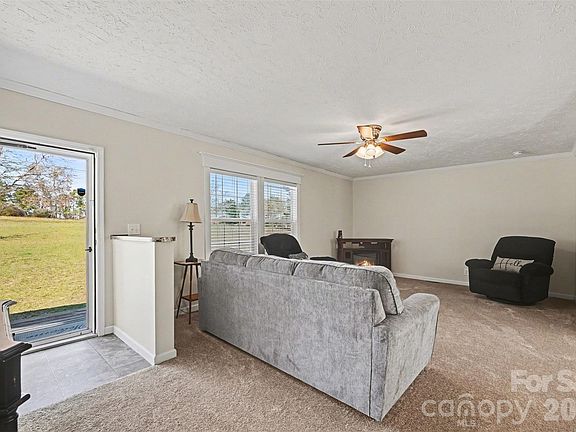 4th image of 7836 Taxahaw Rd