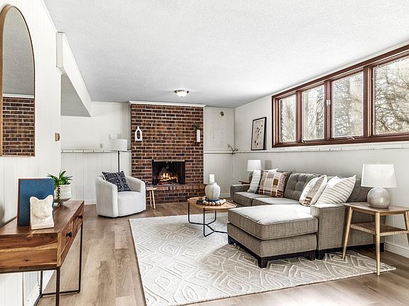 3rd image of 3301 Edgemere Ave