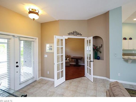 3rd image of 3026 SW 15th Ave
