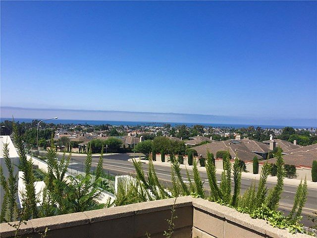 1st image of 915 Tiller Way