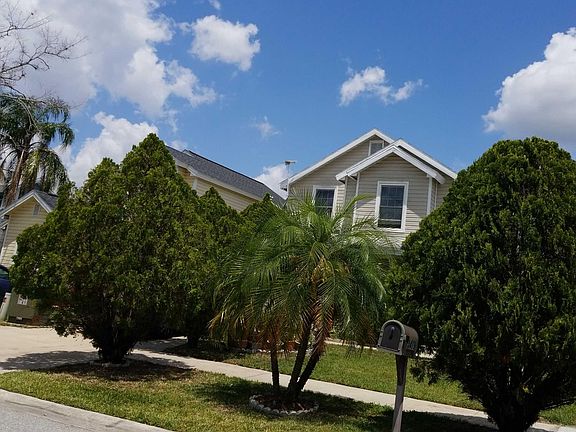 3rd image of 3419 Coachlight Dr