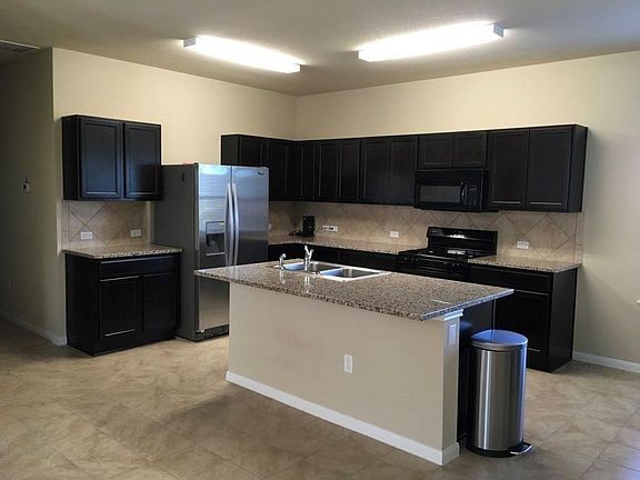 3rd image of 1412 Deodara Dr
