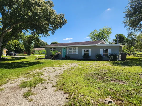 2741 Lakeview Dr, Fort Myers, FL 33905