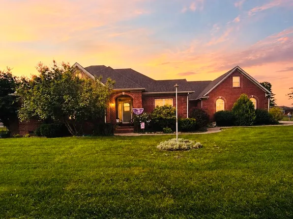 325 Elmsleigh Dr, Berea, KY 40403