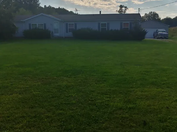 5577 Girdle Rd, Middlefield, OH 44491