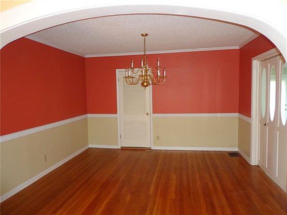5th image of 1107 Roselawn St